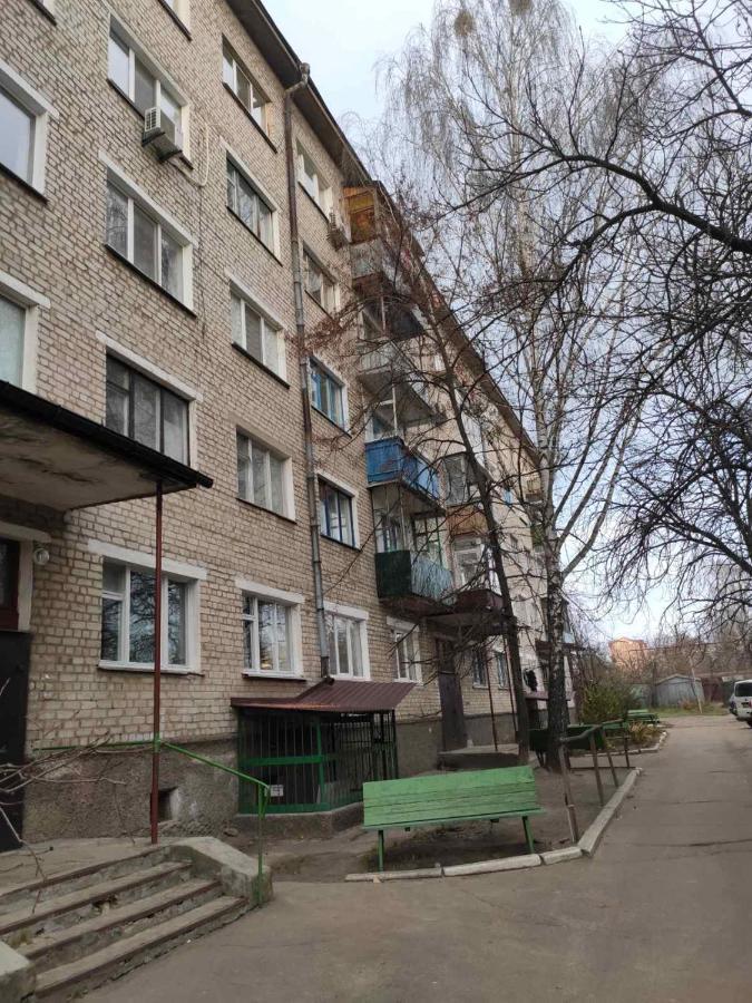 2-Х Комнатная Квартира Korosten Luaran gambar